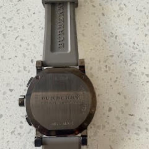 Authentic Burberry Men’s Watch - Picture 5 of 6